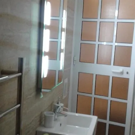 Vittoriosa Inn * 비르구