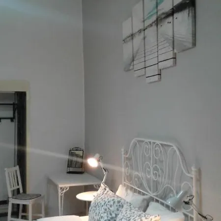 Vittoriosa Inn * 비르구