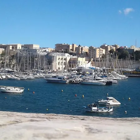 Vittoriosa Inn *