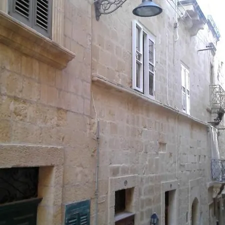 Vittoriosa Inn 홈스테이
